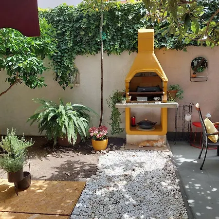 Issa -1min From The Beach,free Parking