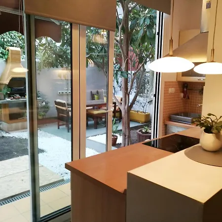 Issa -1min From The Beach,free Parking *